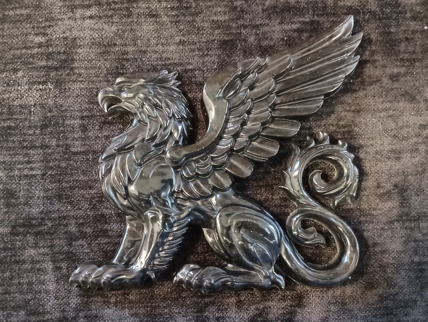 Black Griffin Guardian
